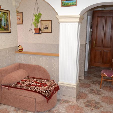 Executive Suite In The Centre Тернопил Екстериор снимка