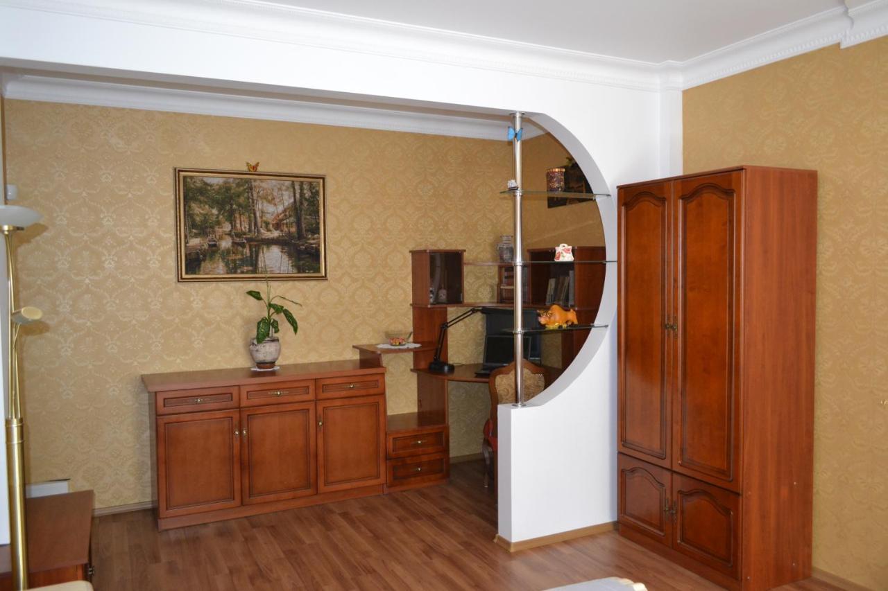 Executive Suite In The Centre Тернопил Екстериор снимка
