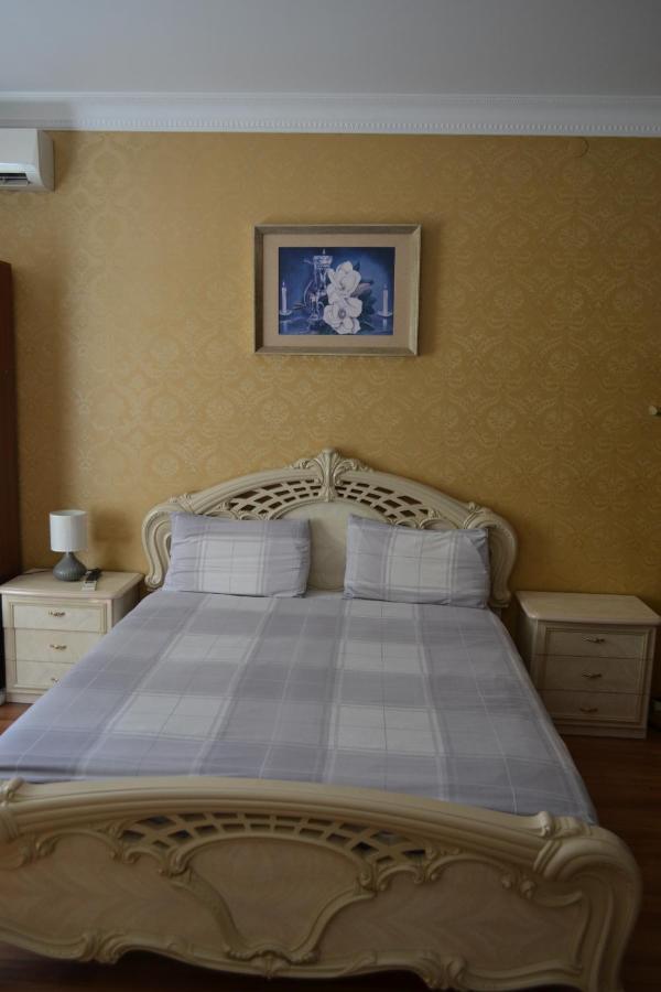 Executive Suite In The Centre Тернопил Екстериор снимка