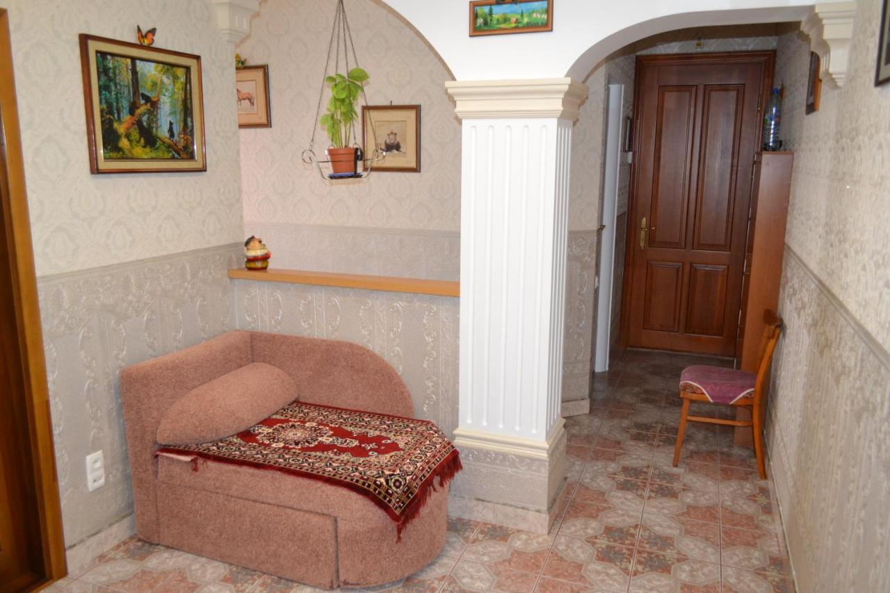 Executive Suite In The Centre Тернопил Екстериор снимка
