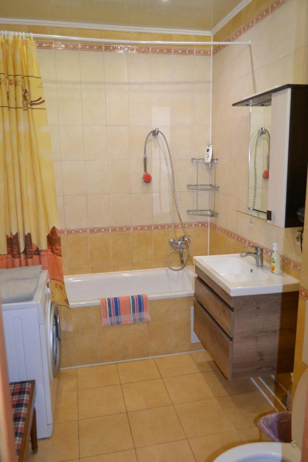 Executive Suite In The Centre Тернопил Екстериор снимка